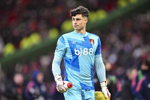 邮报:伯恩茅斯尝试永久签下凯帕,准备与切尔西正式开启谈判